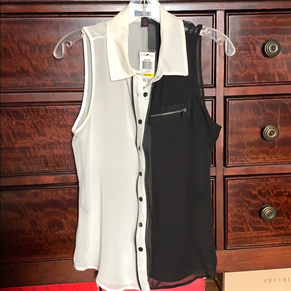 NWT Material Girl 2 Tone Blouse
